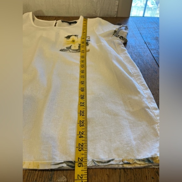 L’INDICE White Linen Blend Top with Floral Trim – Size L - Picture 5 of 10